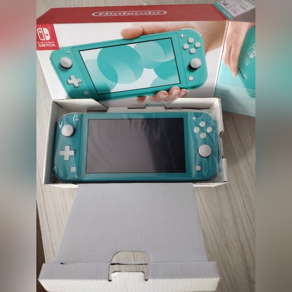 Nintendo switch lite - Picture 4 of 4